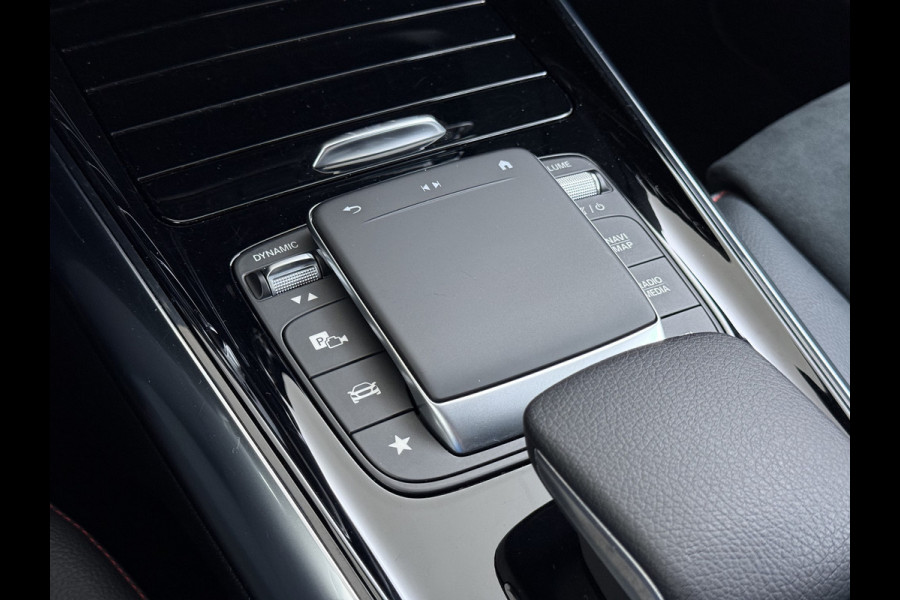 Mercedes-Benz B-Klasse 180 AMG line | Trekhaak Camera