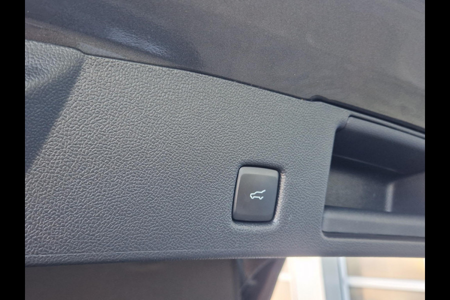 Ford Kuga 2.5 PHEV Titanium X | AGR-stoelen | Panoramadak | Winter Pack | Adaptive cruise control | Camera voor en achter