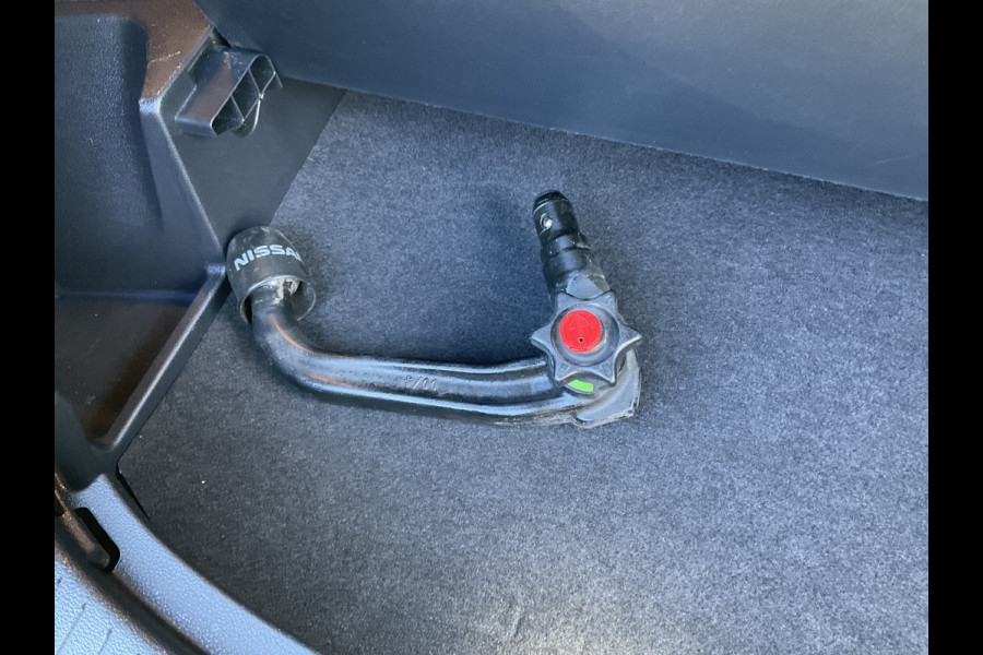 Nissan QASHQAI 1.3 MHEV N-Connecta Pano 360° Trekhaak Adaptive Cruise