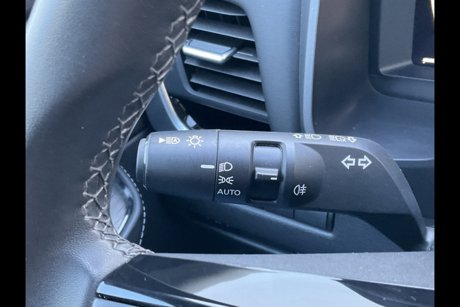 Nissan QASHQAI 1.3 MHEV N-Connecta Pano 360° Trekhaak Adaptive Cruise