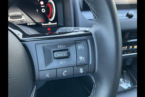 Nissan QASHQAI 1.3 MHEV N-Connecta Pano 360° Trekhaak Adaptive Cruise