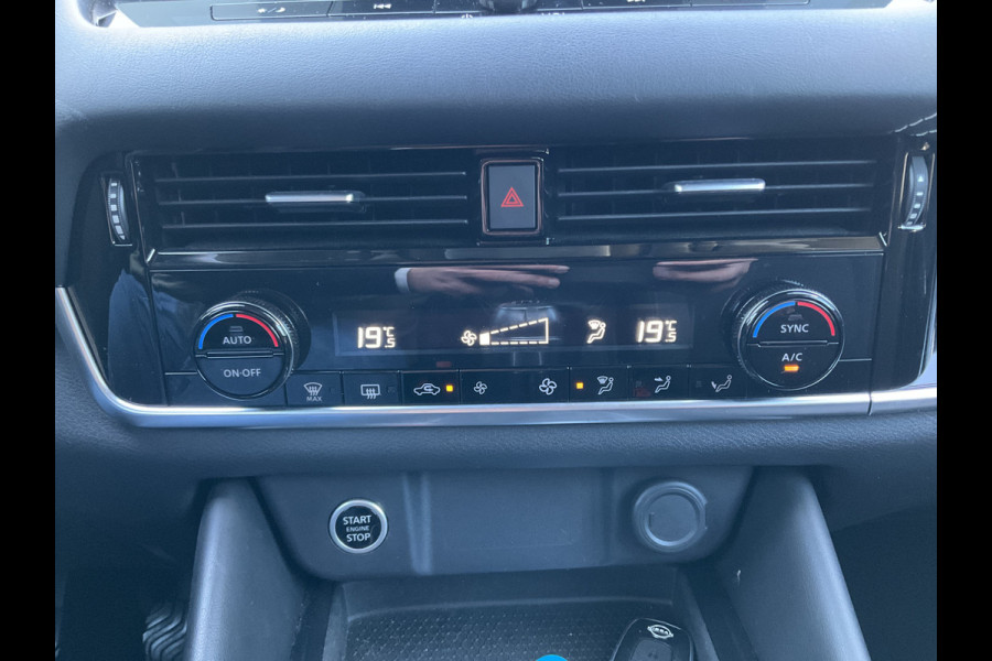 Nissan QASHQAI 1.3 MHEV N-Connecta Pano 360° Trekhaak Adaptive Cruise