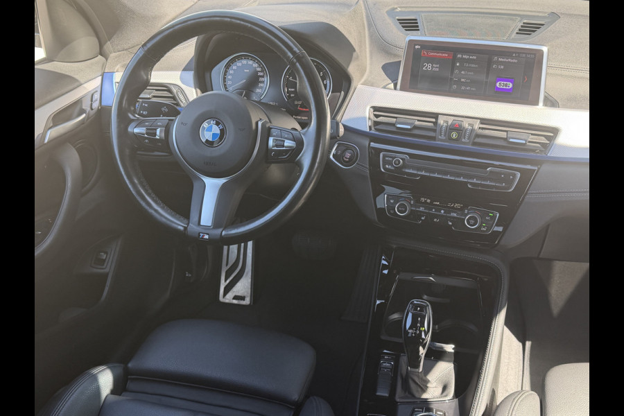 BMW X1 sDrive18i High Executive M SPORT / Navi / Camera / Leder / sfeer verlichting