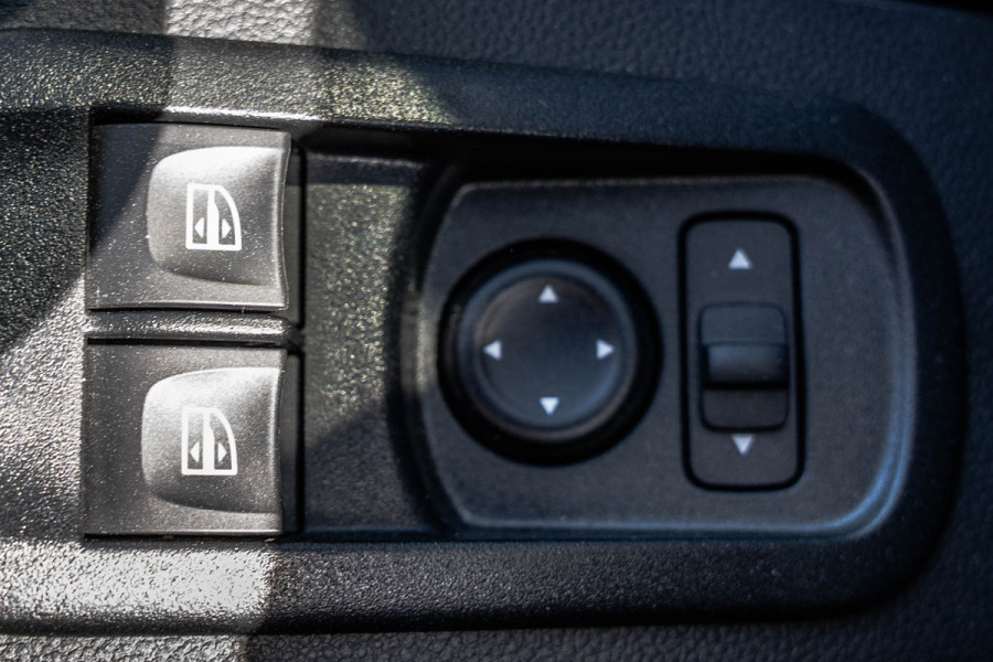 Renault Master 2.3dCi 146PK | Bakwagen met Laadklep | LED | Carplay | Camera | Cruise