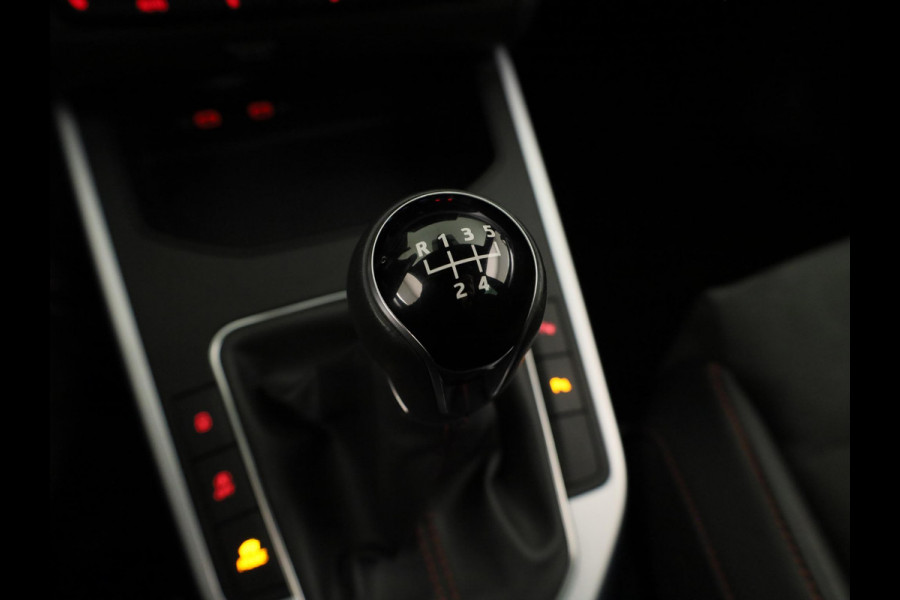 Seat Arona 1.0 TSI FR Business Intense | Navigatie | Led | Parkeersensoren | Apple Carplay & Android Auto |