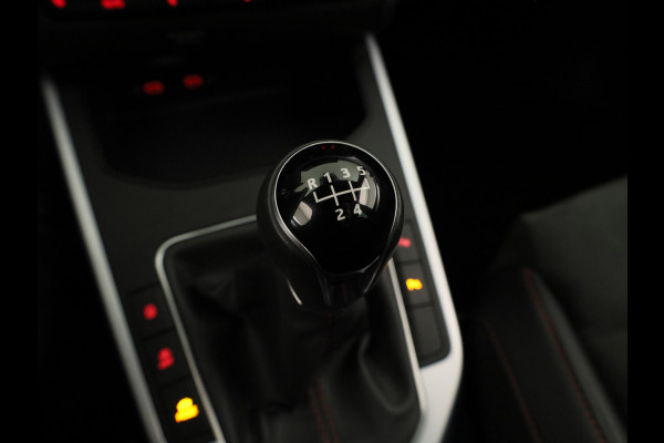 Seat Arona 1.0 TSI FR Business Intense | Navigatie | Led | Parkeersensoren | Apple Carplay & Android Auto |