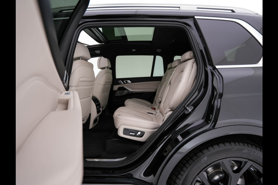 BMW X7 xDrive40i High Executive [ 7-Pers. ] *PANO | LEATHER | LASER-LIGHT | HEAD-UP | ADAPTIVE-CRUISE | BLINDSPOT | SOFT-CLOSE | BOWERS&WILKINS | MEMORY-PACK | DIGI-COCKPIT | KEYLESS | DAB+ | CAMERA | HEATED-COMFORTSEATS | 20''ALU*