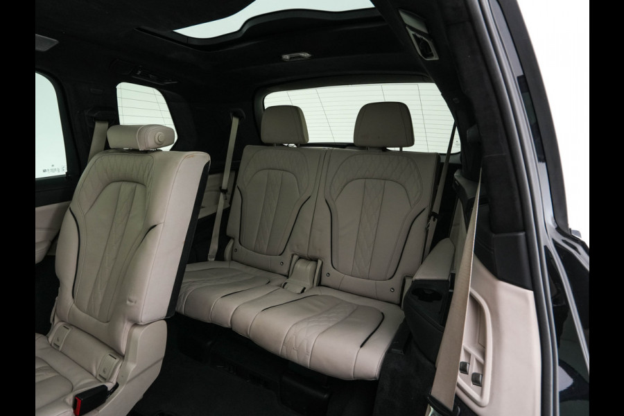 BMW X7 xDrive40i High Executive [ 7-Pers. ] *PANO | LEATHER | LASER-LIGHT | HEAD-UP | ADAPTIVE-CRUISE | BLINDSPOT | SOFT-CLOSE | BOWERS&WILKINS | MEMORY-PACK | DIGI-COCKPIT | KEYLESS | DAB+ | CAMERA | HEATED-COMFORTSEATS | 20''ALU*