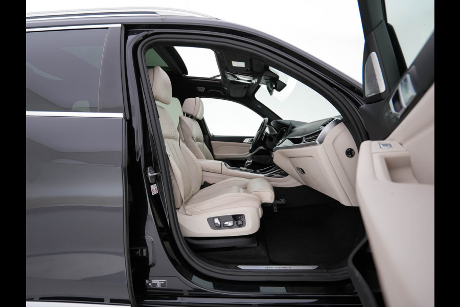 BMW X7 xDrive40i High Executive [ 7-Pers. ] *PANO | LEATHER | LASER-LIGHT | HEAD-UP | ADAPTIVE-CRUISE | BLINDSPOT | SOFT-CLOSE | BOWERS&WILKINS | MEMORY-PACK | DIGI-COCKPIT | KEYLESS | DAB+ | CAMERA | HEATED-COMFORTSEATS | 20''ALU*