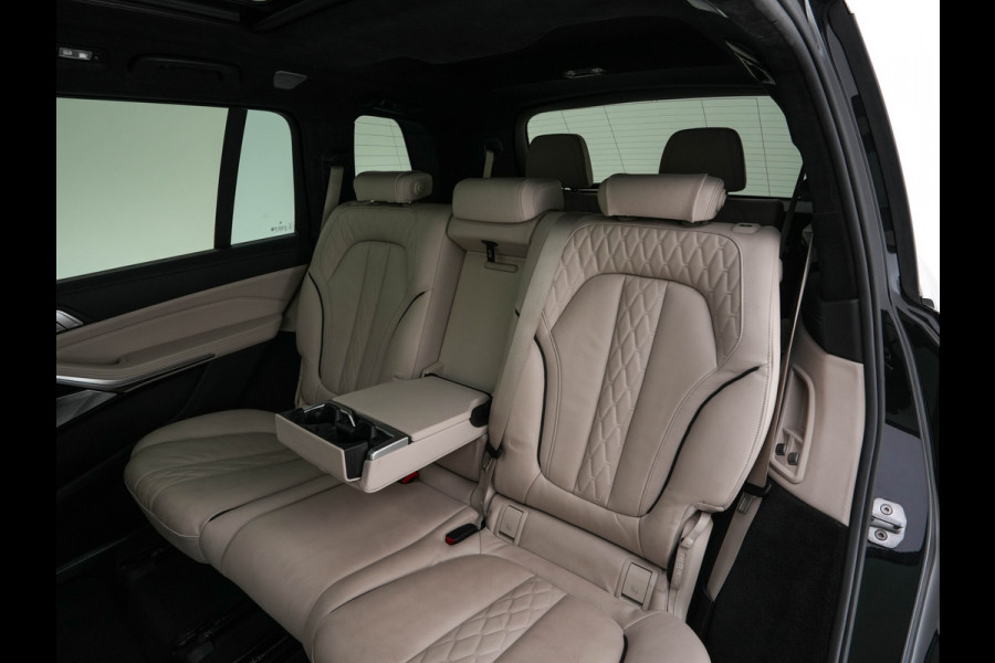 BMW X7 xDrive40i High Executive [ 7-Pers. ] *PANO | LEATHER | LASER-LIGHT | HEAD-UP | ADAPTIVE-CRUISE | BLINDSPOT | SOFT-CLOSE | BOWERS&WILKINS | MEMORY-PACK | DIGI-COCKPIT | KEYLESS | DAB+ | CAMERA | HEATED-COMFORTSEATS | 20''ALU*