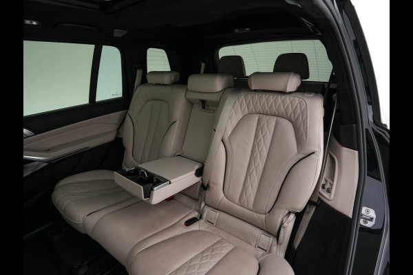 BMW X7 xDrive40i High Executive [ 7-Pers. ] *PANO | LEATHER | LASER-LIGHT | HEAD-UP | ADAPTIVE-CRUISE | BLINDSPOT | SOFT-CLOSE | BOWERS&WILKINS | MEMORY-PACK | DIGI-COCKPIT | KEYLESS | DAB+ | CAMERA | HEATED-COMFORTSEATS | 20''ALU*