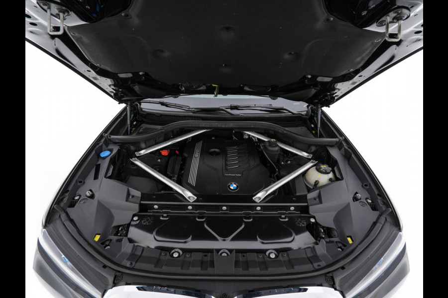 BMW X7 xDrive40i High Executive [ 7-Pers. ] *PANO | LEATHER | LASER-LIGHT | HEAD-UP | ADAPTIVE-CRUISE | BLINDSPOT | SOFT-CLOSE | BOWERS&WILKINS | MEMORY-PACK | DIGI-COCKPIT | KEYLESS | DAB+ | CAMERA | HEATED-COMFORTSEATS | 20''ALU*