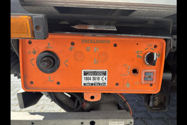 Mercedes-Benz Sprinter 311 2.2 CDI*ECC*3-PERS*BAKWAGEN*LAADKLEP*