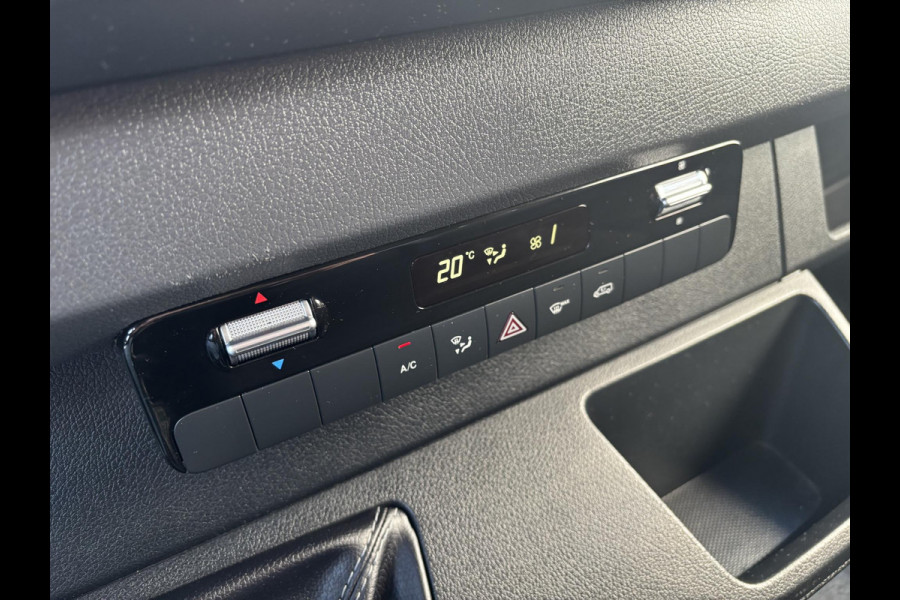 Mercedes-Benz Sprinter 311 2.2 CDI*ECC*3-PERS*BAKWAGEN*LAADKLEP*