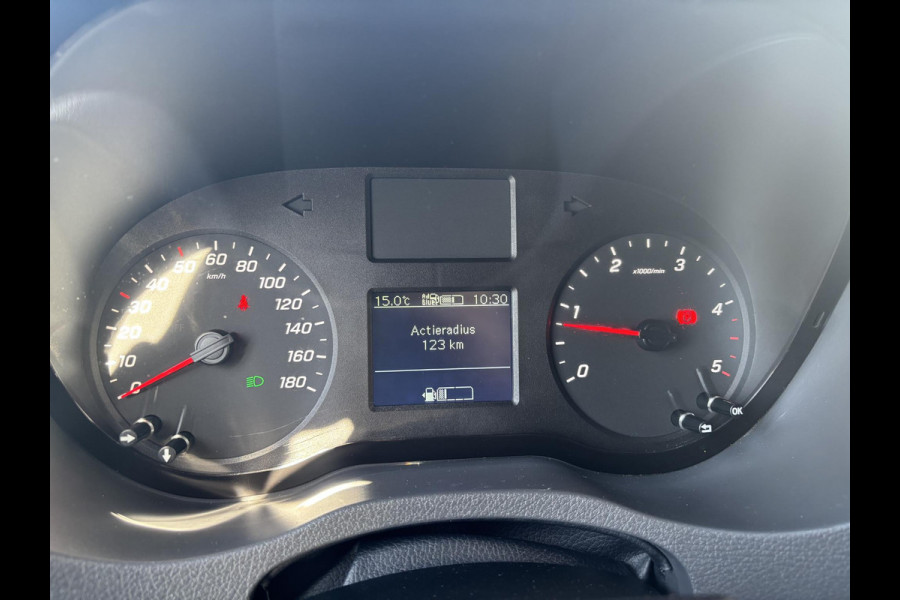 Mercedes-Benz Sprinter 311 2.2 CDI*ECC*3-PERS*BAKWAGEN*LAADKLEP*