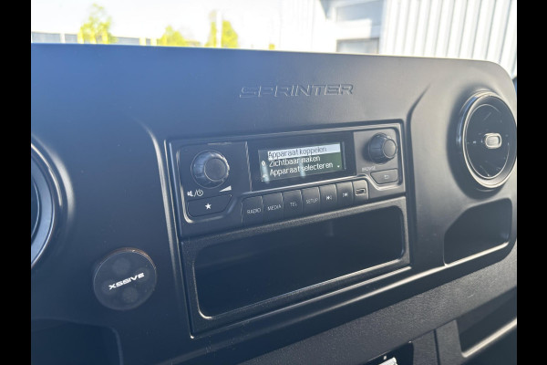 Mercedes-Benz Sprinter 311 2.2 CDI*ECC*3-PERS*BAKWAGEN*LAADKLEP*