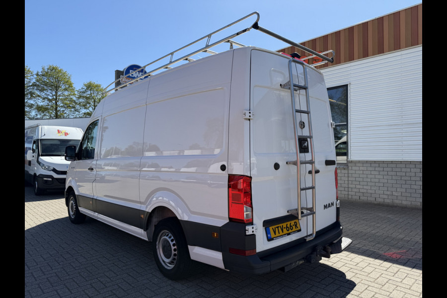 MAN TGE 35 2.0 140pk Standaard automaat L2H2 Hoog / vaste prijs rijklaar € 24.950 ex btw / lease vanaf € 407 / airco / cruise / navi / camera / euro 6 / bpm vrij / imperial + trap / trekhaak !