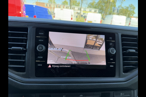 MAN TGE 35 2.0 140pk Standaard automaat L2H2 Hoog / vaste prijs rijklaar € 24.950 ex btw / lease vanaf € 407 / airco / cruise / navi / camera / euro 6 / bpm vrij / imperial + trap / trekhaak !