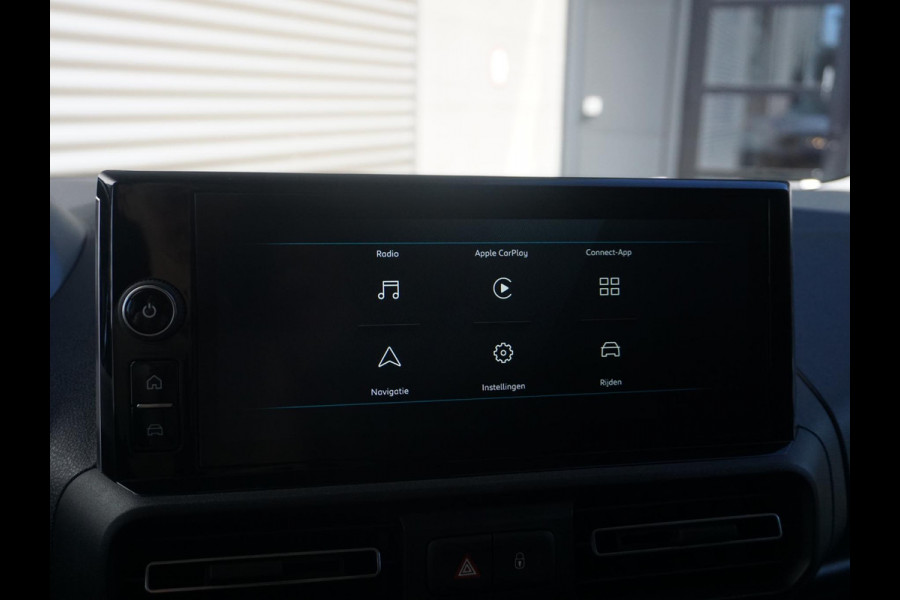 Peugeot e-Partner L2 50 kWh | 0% rente | camera | Apple Carplay/Android Auto | betimmering | Eco LED koplampen | Comfort stoel | rijklaarprijs