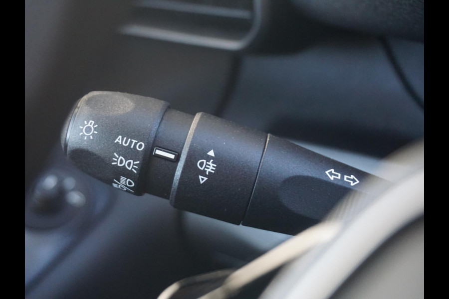 Peugeot e-Partner L2 50 kWh | 0% rente | camera | Apple Carplay/Android Auto | betimmering | Eco LED koplampen | Comfort stoel | rijklaarprijs