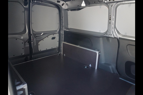Peugeot e-Partner L2 50 kWh | camera | Apple Carplay/Android Auto | betimmering | Eco LED koplampen | Comfort stoel | rijklaarprijs