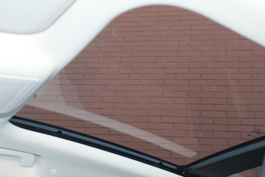 Ford Kuga 2.5 PHEV Vignale | Winterpack| Trekhaak | Panorama-dak