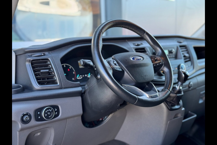 Ford Transit 310 2.0 TDCI L2H2 Trend | Trekhaak | Metallic | Cruise | Bluetooth | Airco | Laadvloer | Parkeersensoren | EURO6