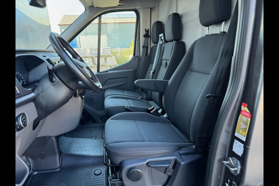 Ford Transit 310 2.0 TDCI L2H2 Trend | Trekhaak | Metallic | Cruise | Bluetooth | Airco | Laadvloer | Parkeersensoren | EURO6