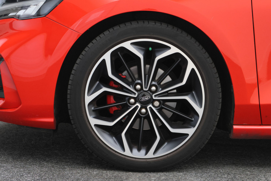 Ford Focus 1.5 EcoBoost ST Line Business Leer, B&O, Apple CarPlay, ACC, Keyless, 18" LM Velgen
