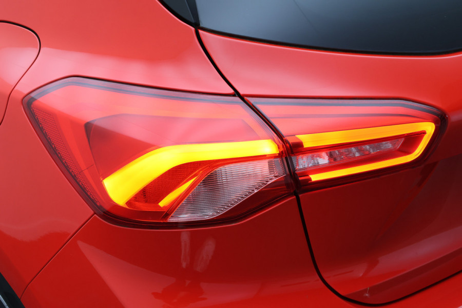 Ford Focus 1.5 EcoBoost ST Line Business Leer, B&O, Apple CarPlay, ACC, Keyless, 18" LM Velgen