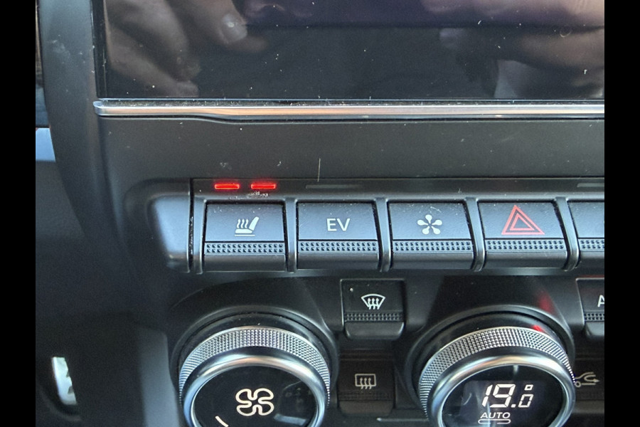 Renault Arkana 1.6 E-Tech Hybrid R.S. Line Camera + PDC Stoel-Stuur verwarming Carplay Navigatie Elektrische stoelen