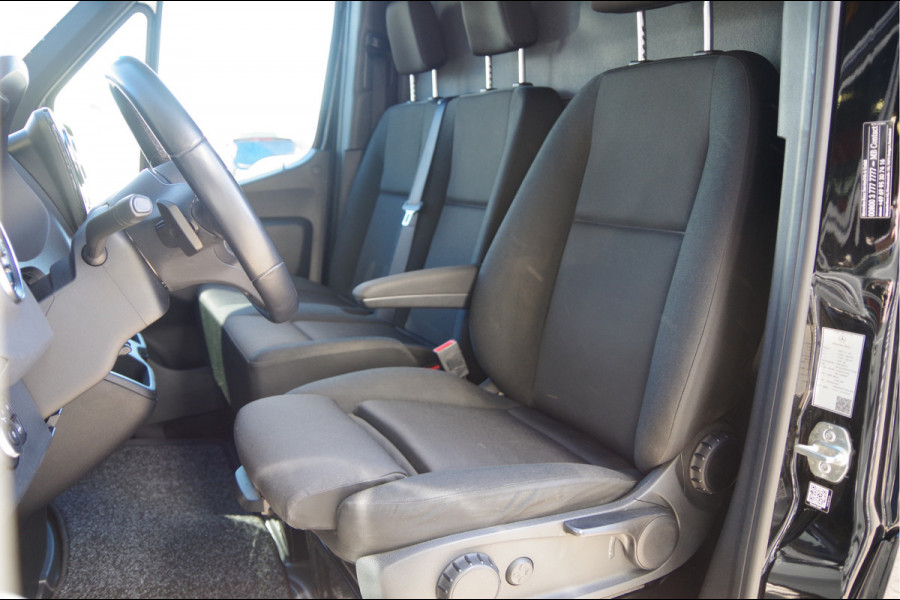 Mercedes-Benz Sprinter 319 3.0 CDI V6 L3H2 AUT. LED, 3.5T TREKHAAK, STOELVERWARMING, ADAPT. CRUISE, MBUX 10'', CAMERA, NAVI, CLIMA