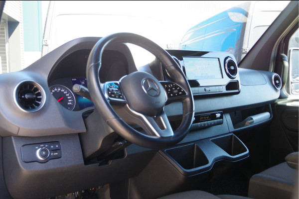 Mercedes-Benz Sprinter 319 3.0 CDI V6 L3H2 AUT. LED, 3.5T TREKHAAK, STOELVERWARMING, ADAPT. CRUISE, MBUX 10'', CAMERA, NAVI, CLIMA