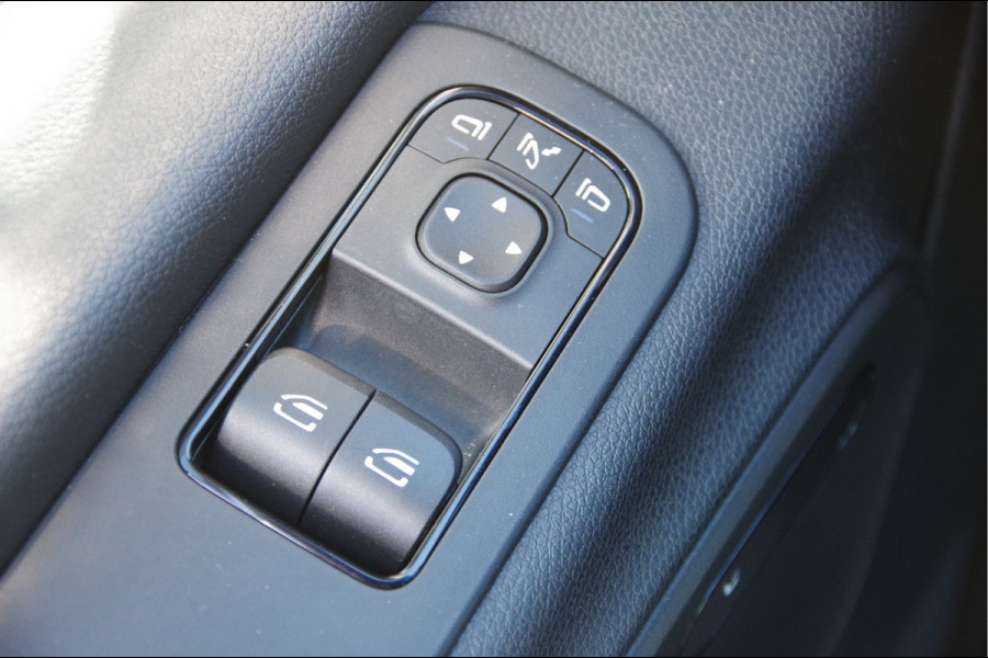 Mercedes-Benz Sprinter 319 3.0 CDI V6 L3H2 AUT. LED, 3.5T TREKHAAK, STOELVERWARMING, ADAPT. CRUISE, MBUX 10'', CAMERA, NAVI, CLIMA