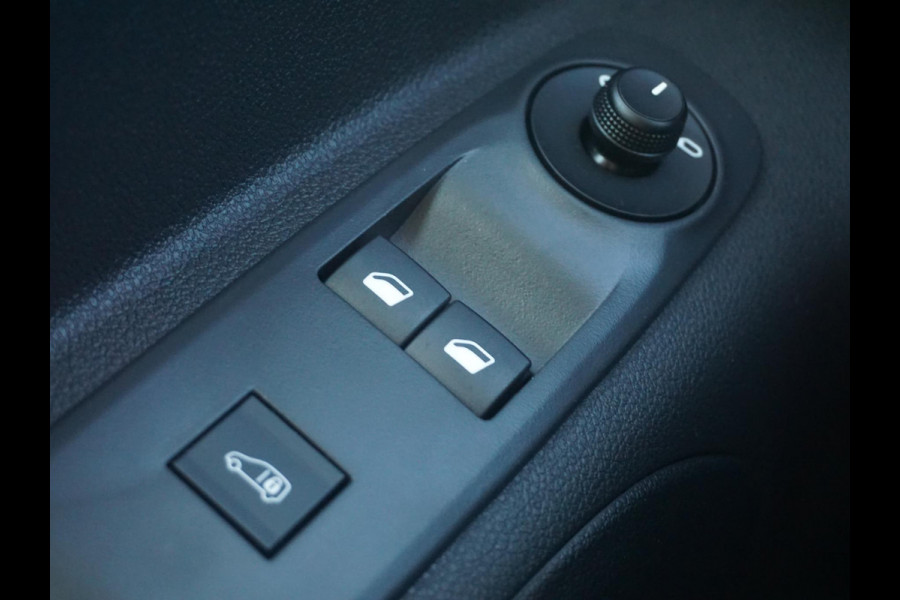 Peugeot e-Partner L2 50 kWh | 0% rente | camera | Apple Carplay | laadruimtebetimmering | ECO LED koplampen | Comfort stoel | rijklaarprijs