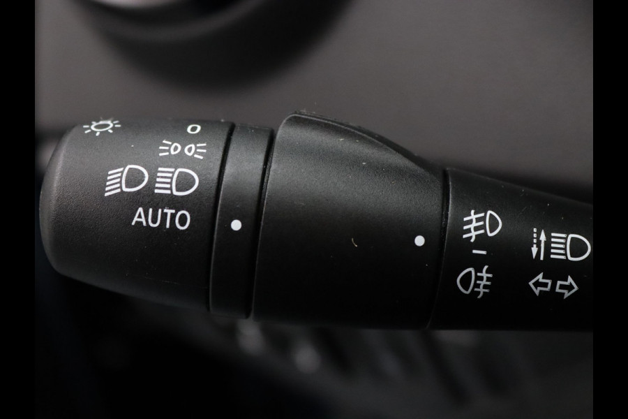 Renault Captur TCe Intens 150pk Camera | Cruise | Navi | Parkeersens. v+a | Trekhaak