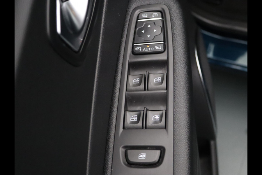 Renault Captur TCe Intens 150pk Camera | Cruise | Navi | Parkeersens. v+a | Trekhaak