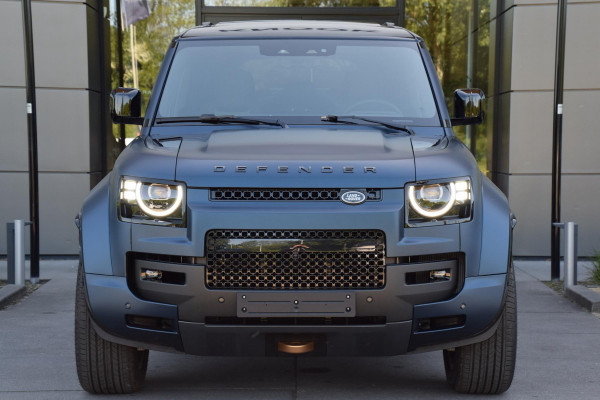 Land Rover Defender 4.4 P635 110 Octa