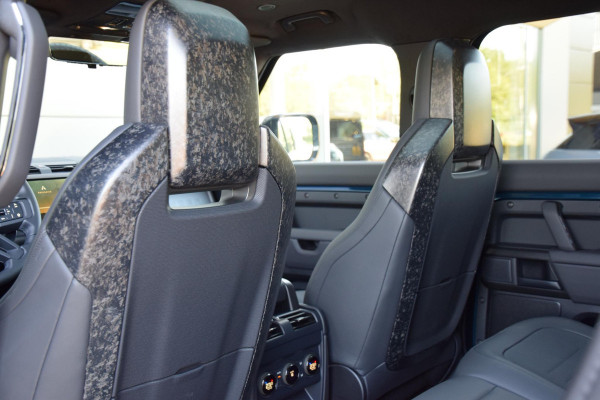 Land Rover Defender 4.4 P635 110 Octa