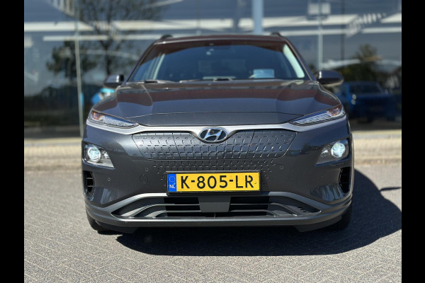 Hyundai Kona EV Limited 64 kWh | SOH: 95,3% | Leder | Full LED | Camera | Blindspot | Navi | Climate | Adaptive CC |
