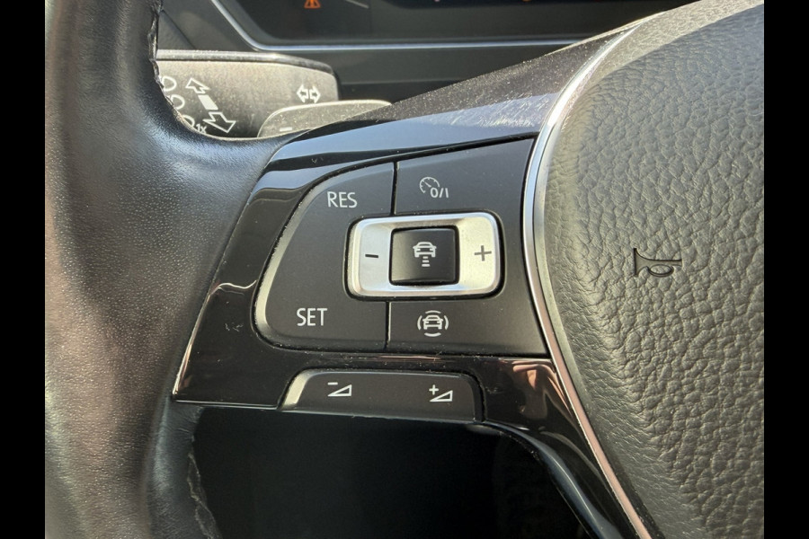 Volkswagen Tiguan 1.5 TSI ACT Highline R-Line Automaat Pdc V+A Dab+ Carplay Adapt Cruise Navigatie Led