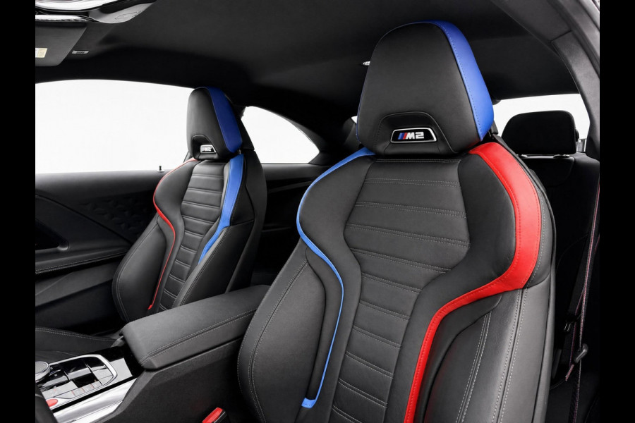 BMW 2 Serie Coupé M2 | G87 | Toronto rood metallic | Carbon dak | Memory