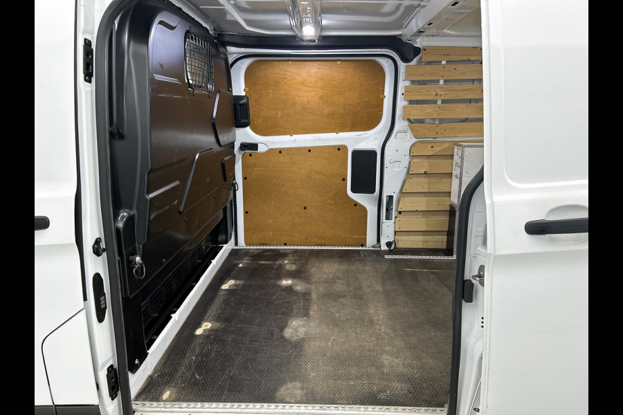 Ford Transit Custom 320 TDCI Automaat 131PK L2H1 / 2x Schuifdeur / Trekhaak / Pdc.+Camera / Safety & Comfort Pack / Navigatie / Apk 02-2027