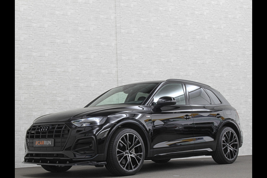 Audi Q5 50 TFSI e 300PK | Luchtvering | B&O Sound | Leder | Carbon | Sportstoelen | Carplay | Zwarte Hemel | Standkachel | Stoelverwarming | 3-Zone Clima | Black-Optic | Zonwering | Virtual Cockpit | LED | Autom. Achterklep | Bovag Garantie |
