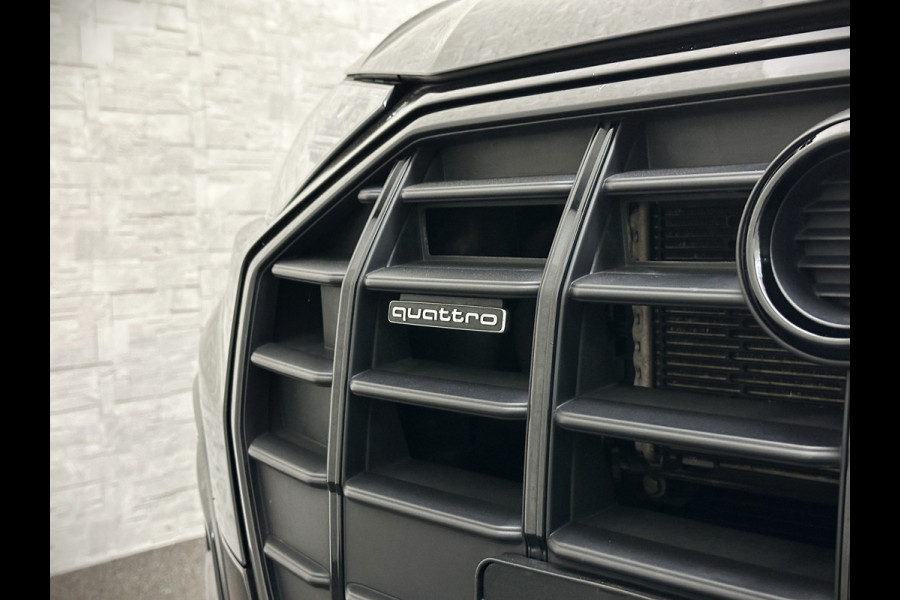 Audi Q5 50 TFSI e 300PK | Luchtvering | B&O Sound | Leder | Carbon | Sportstoelen | Carplay | Zwarte Hemel | Standkachel | Stoelverwarming | 3-Zone Clima | Black-Optic | Zonwering | Virtual Cockpit | LED | Autom. Achterklep | Bovag Garantie |