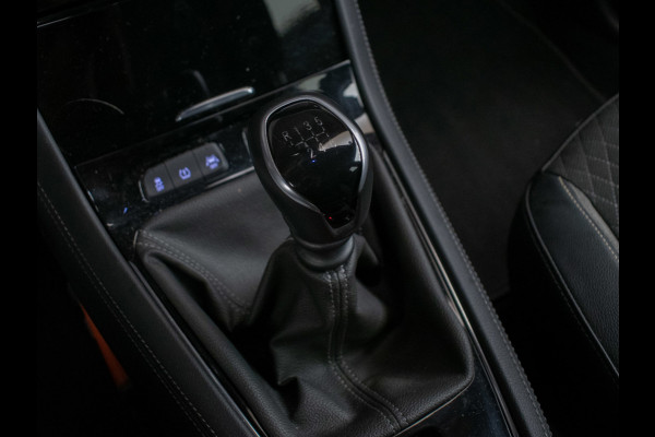 Opel Grandland X 1.2 Turbo Innovation Sport (APPLE CARPLAY,NAVI,CAMERA,CLIMATE,CRUISE,GETINT,LED,SPORTSTOELEN,LM VELGEN)