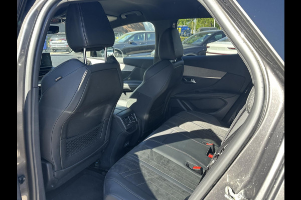 Peugeot 3008 1.6 HYbrid 225 GT Pack Business BOMVOL! | BLACKPACK | ACHTERUITRIJCAMERA | MASSAGE STOELEN | STOELVERWARMING | GEHEUGEN STOELEN | APPLECARPLAY | ELEKT. ACHTERKLEP | FOCAL AUDIO | DODEHOEK | KEYLESS | ADAP. CRUISE | RIJKLAAR MET 12 MND BOVAG GARANTIE |