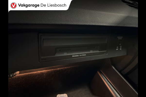 Škoda Octavia Combi 1.0 TSI Greentech Sport Business/schaal stoel/navi/stoelverw/cruise c.