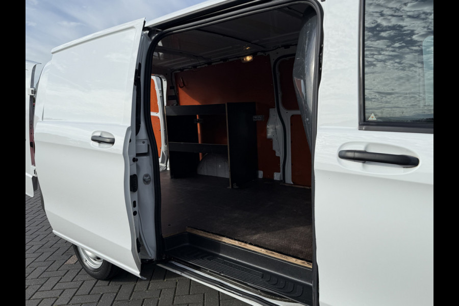 Mercedes-Benz Vito 111 CDI E6 / L3H1 / 2x SCHUIFDEUR / CAMERA / TREKHAAK / PDC VOOR EN ACHTER 3-ZITS / CRUISE