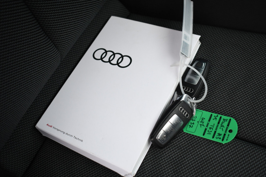 Audi A3 Sportback 35 TFSI 150pk Pano El-Klep Keyless Optic-black Carplay